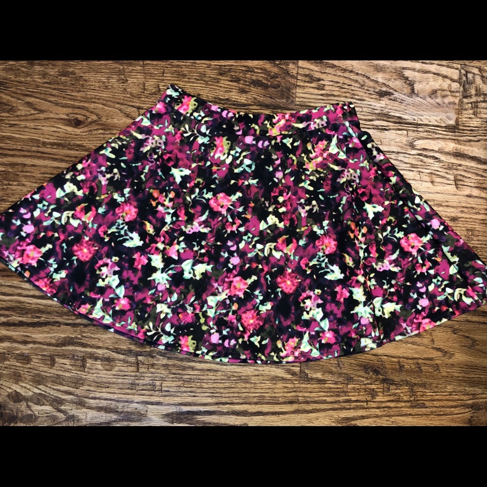 Aeropostale Pink Green and Black Skater Skirt